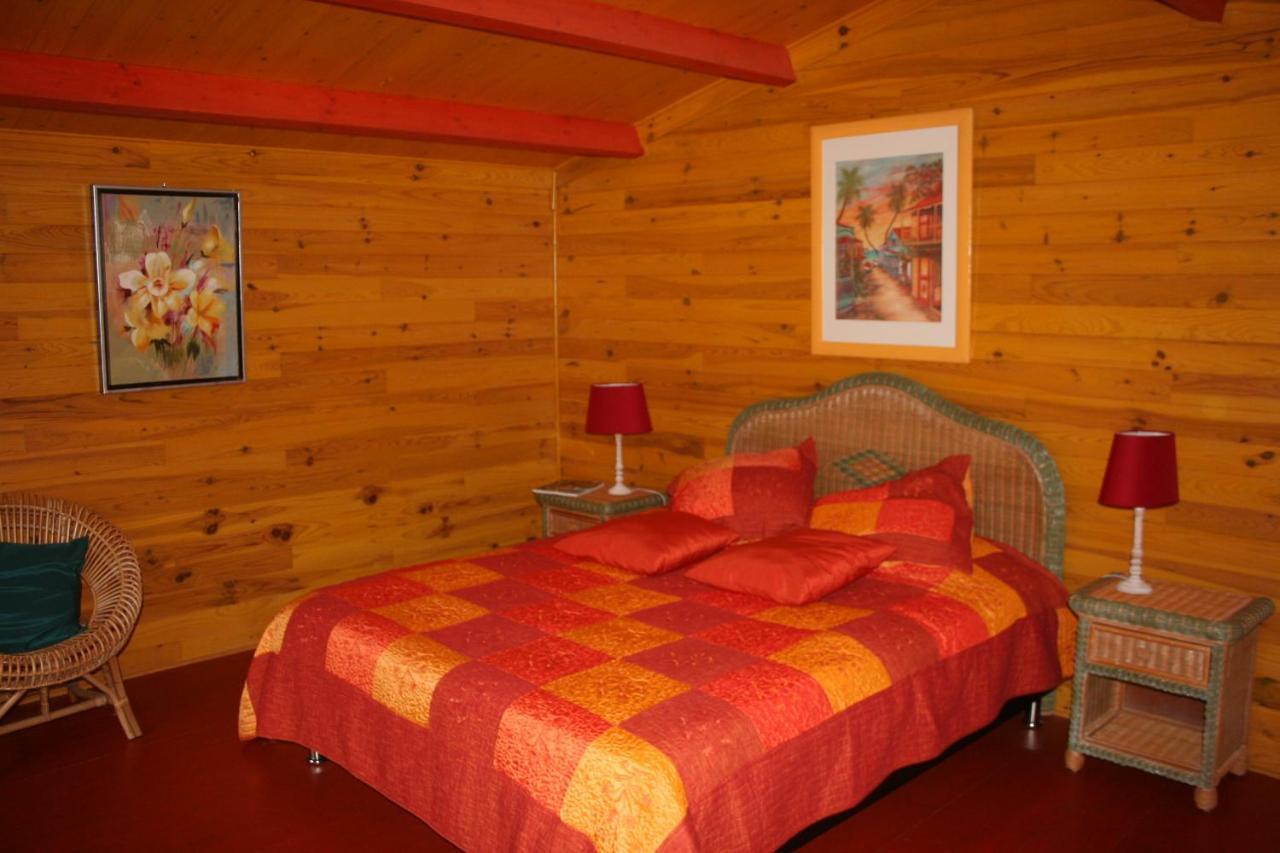 Chalet Aux Pied Des Vignes Montigny  外观 照片
